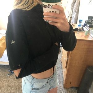 Alo yoga cropped peak sweatshirt size M